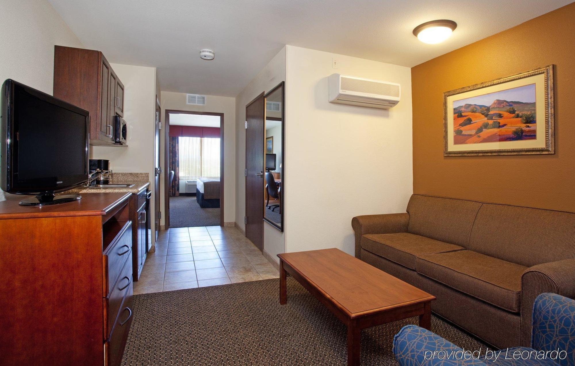 Holiday Inn Express & Suites Trinidad By Ihg Quarto foto